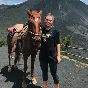 Meet your Posher, Hannah